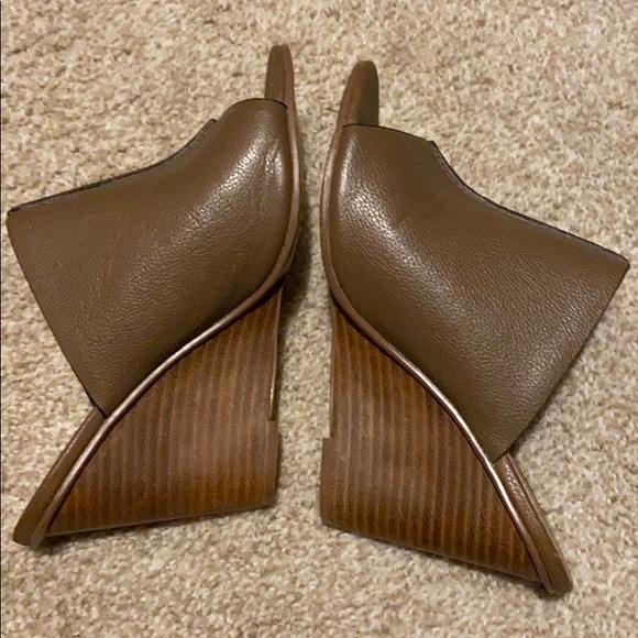 Brand new wedges - Picture 2 of 7